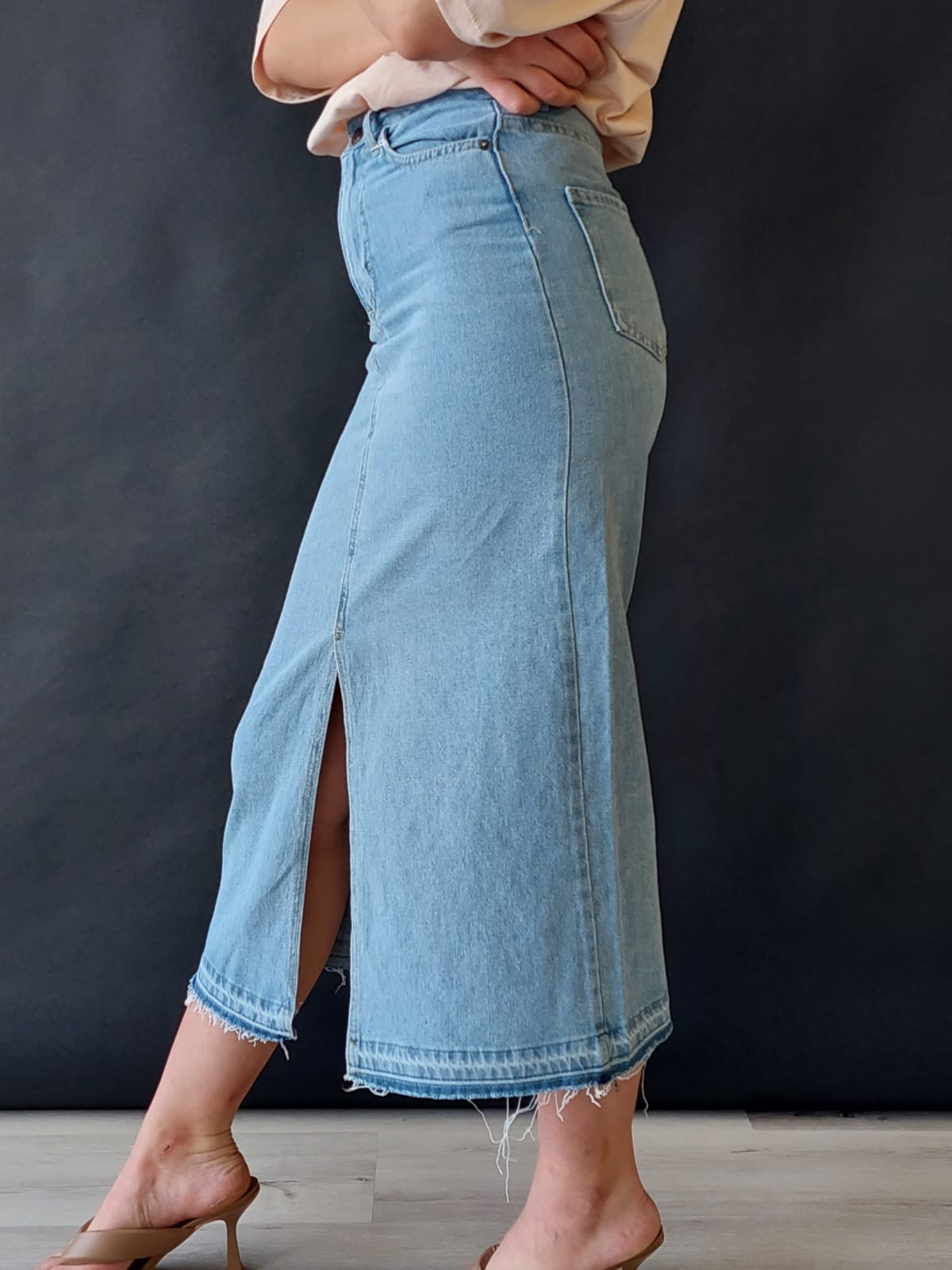 חצאית גינס מידי מוניקה | גינס תכלת