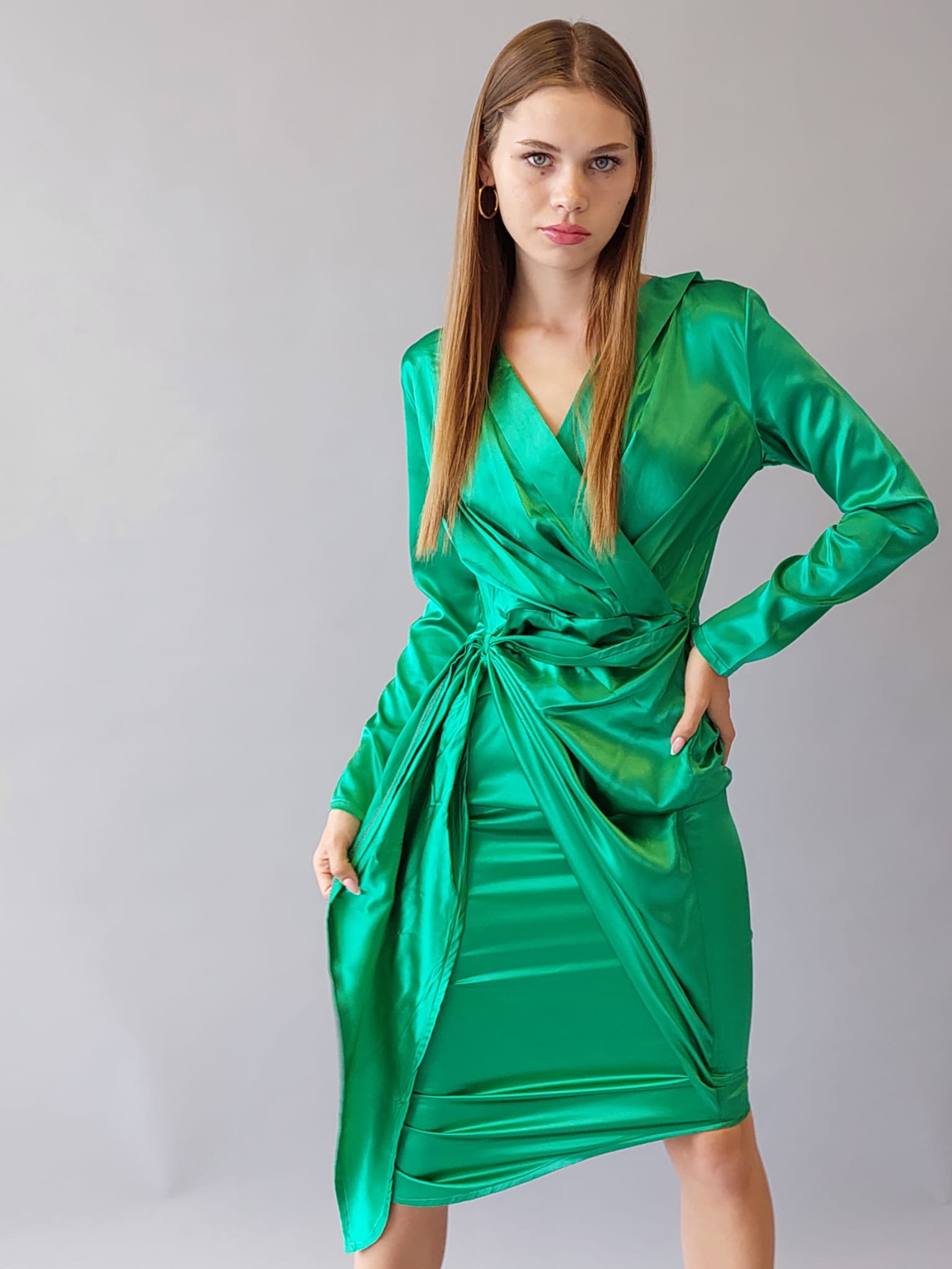 שמלת קרפ סאטן מעטפה | ירוק בנטון