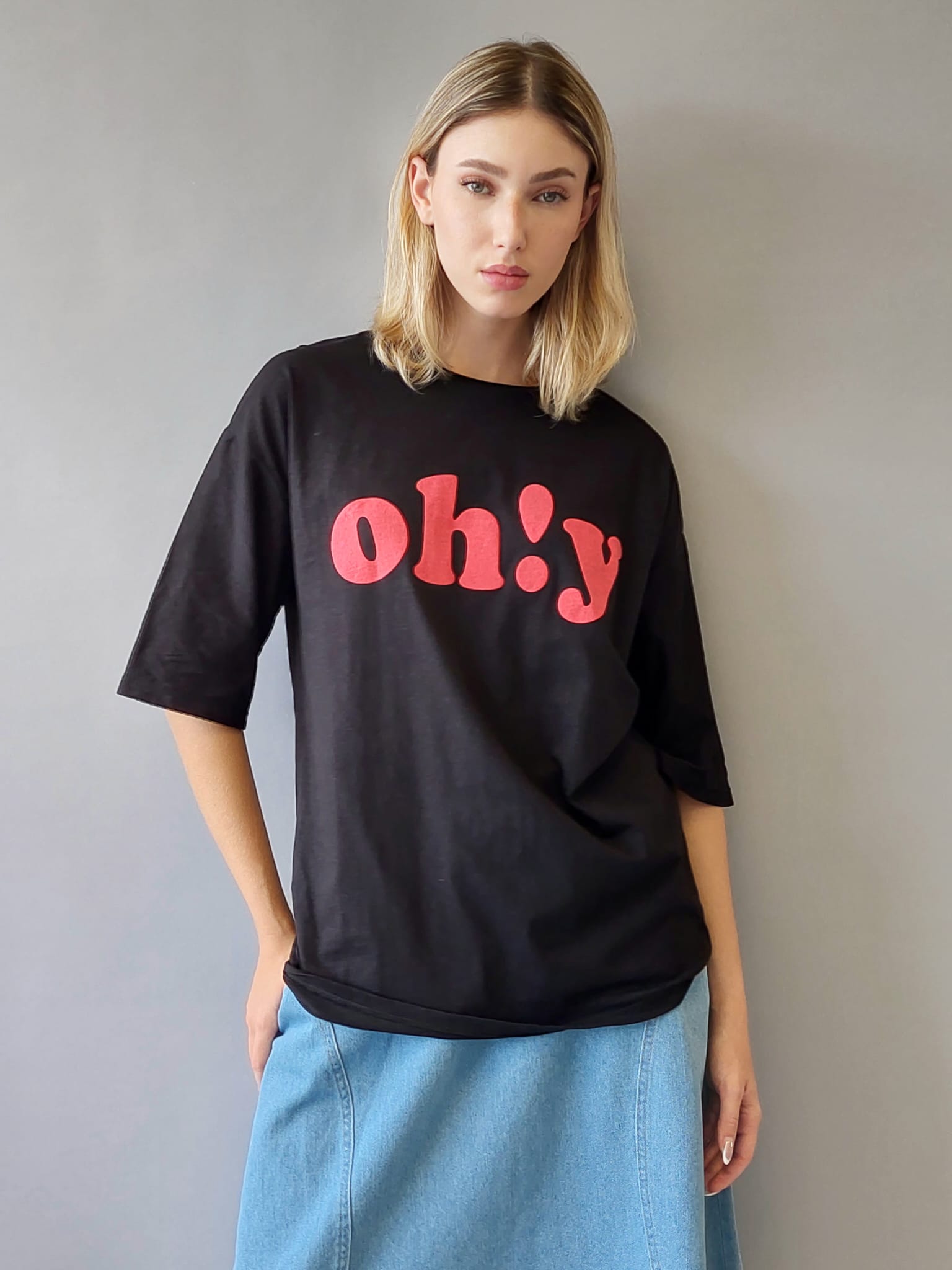 טישירט אוברסייז  Ohy | שחור