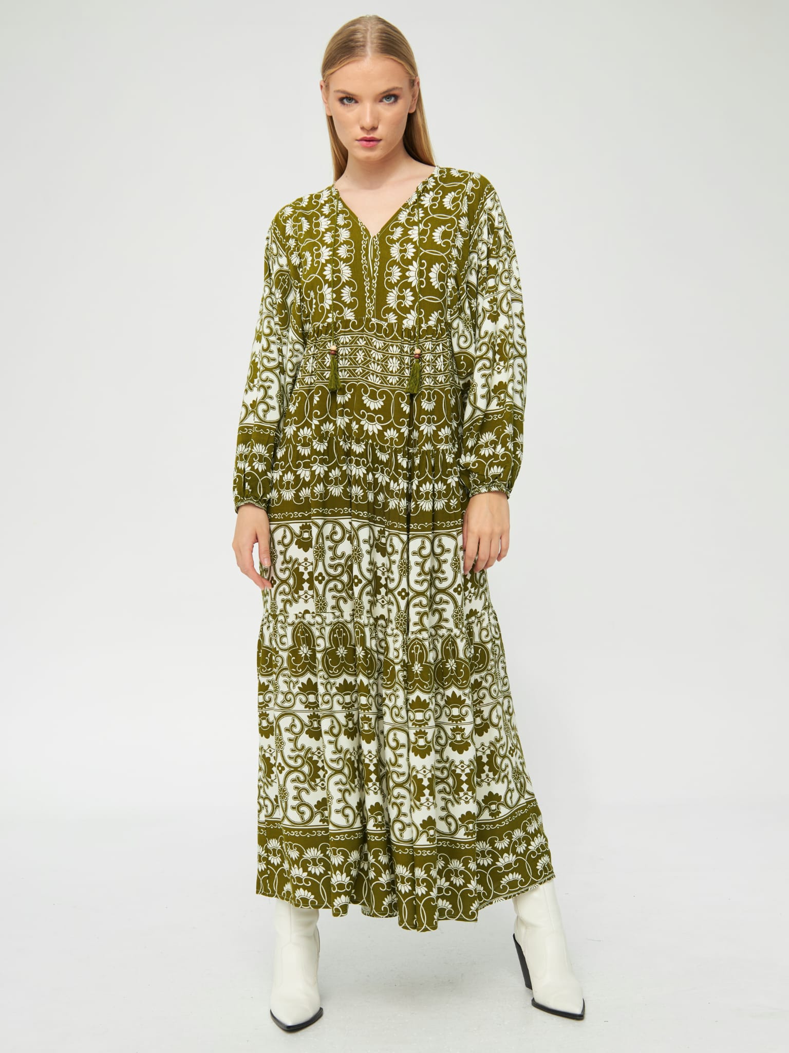 שמלת גלביה פונפונים רוקסאן | ירוק