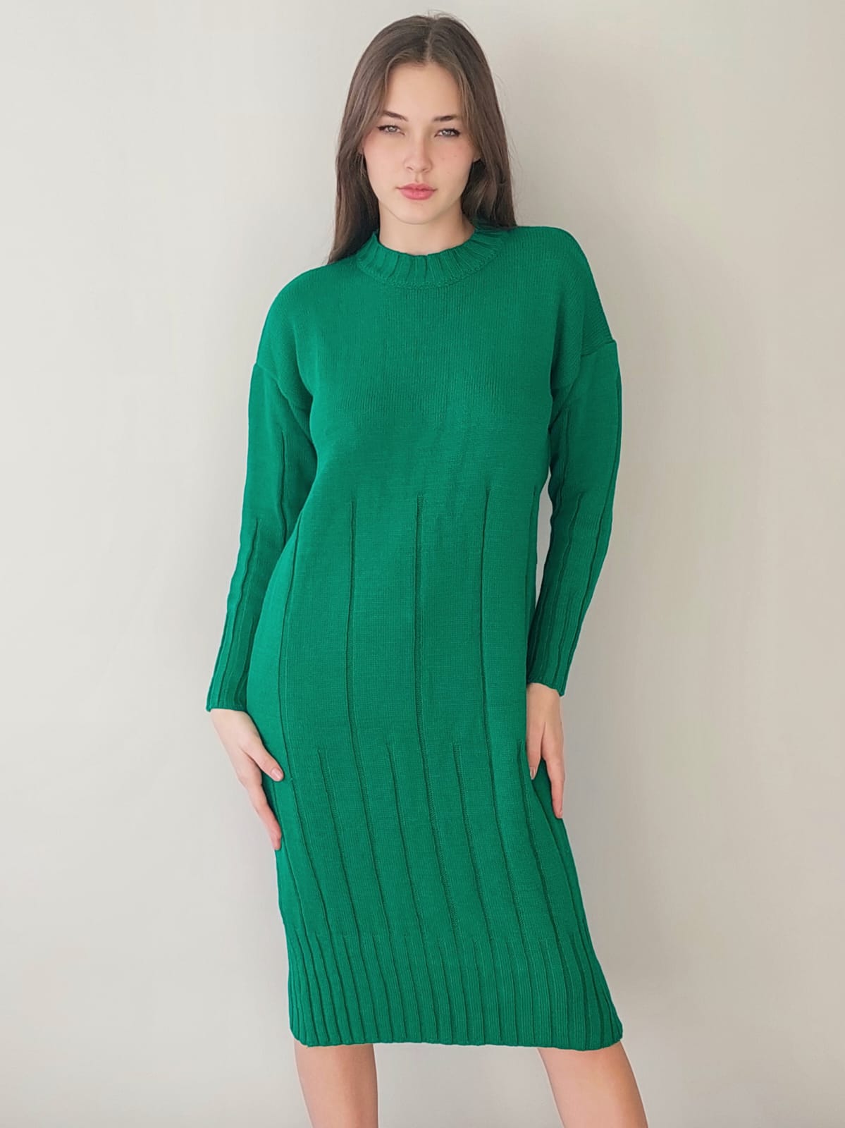 שמלת אוברסייז פיור צווארון ניקי | ירוק