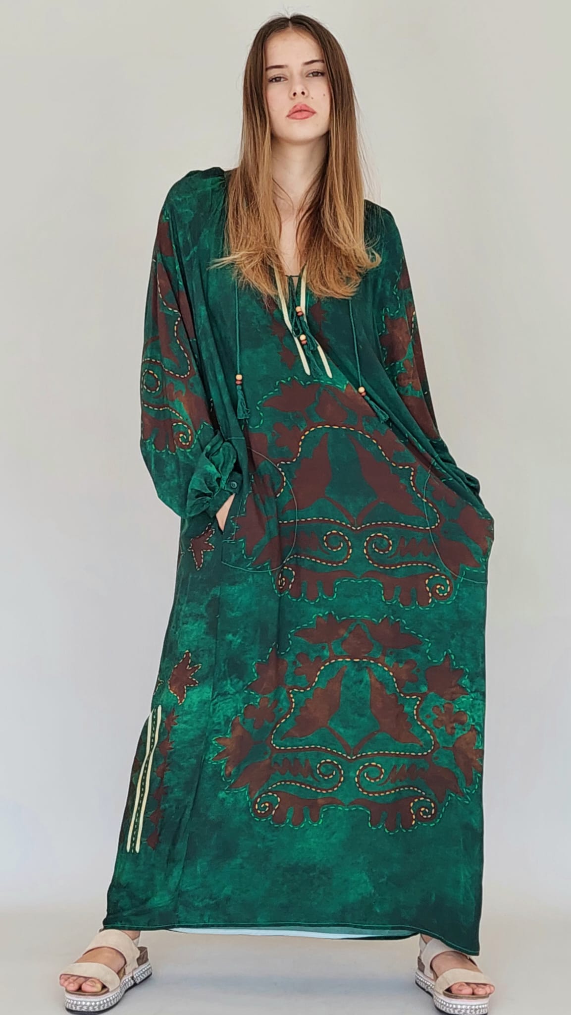 שמלת גלביה פונפונים גלוריה | ירוק
